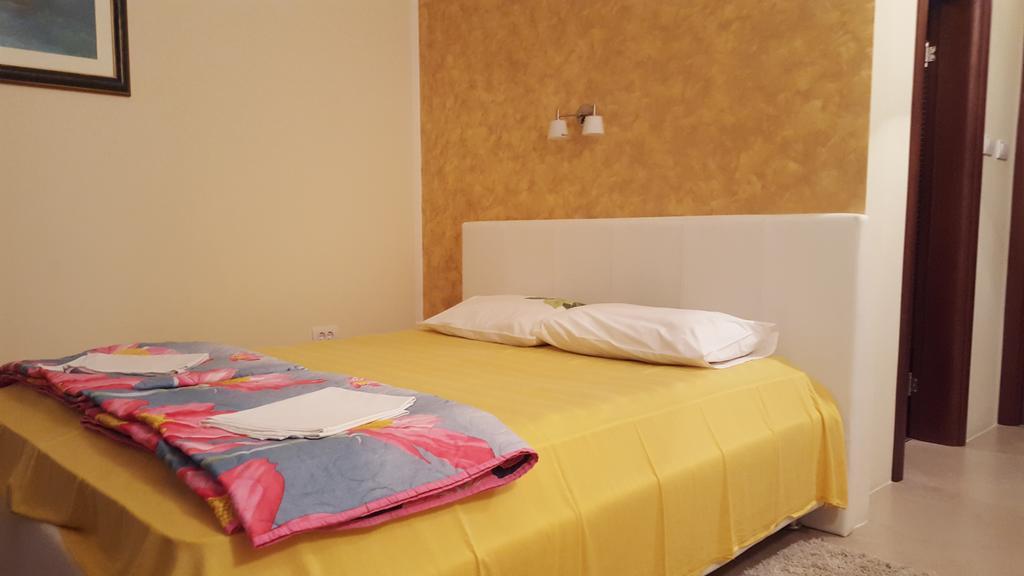 Apartments Grispolis Tivat Exterior foto
