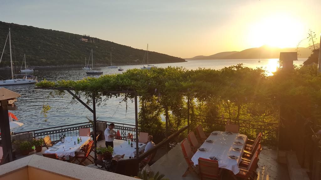 Apartments Grispolis Tivat Exterior foto