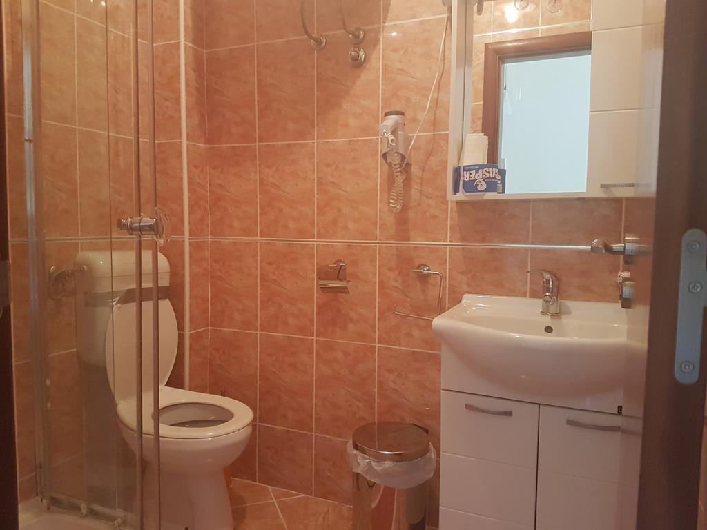 Apartments Grispolis Tivat Exterior foto